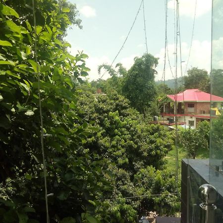 Hotel Sky Bule & Restaurant Khas Nagrota Eksteriør billede