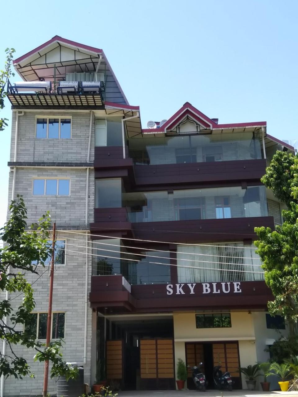 Hotel Sky Bule & Restaurant Khas Nagrota Eksteriør billede